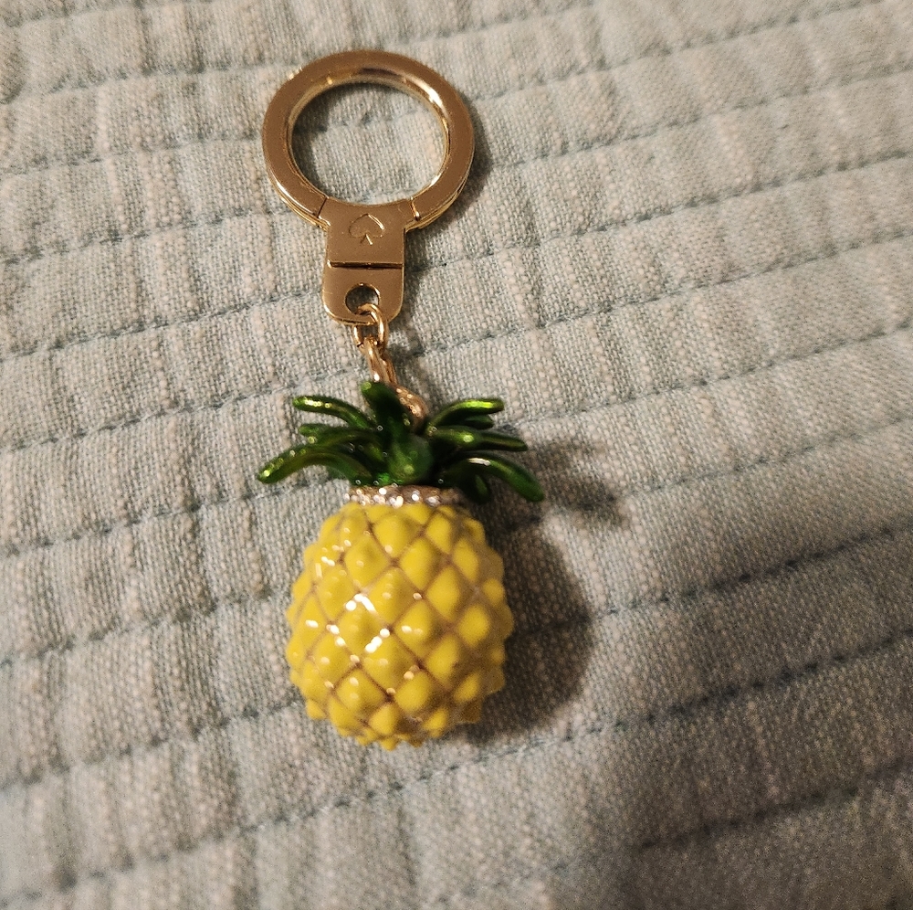 Kate spade 🍍 pineapple keyfob